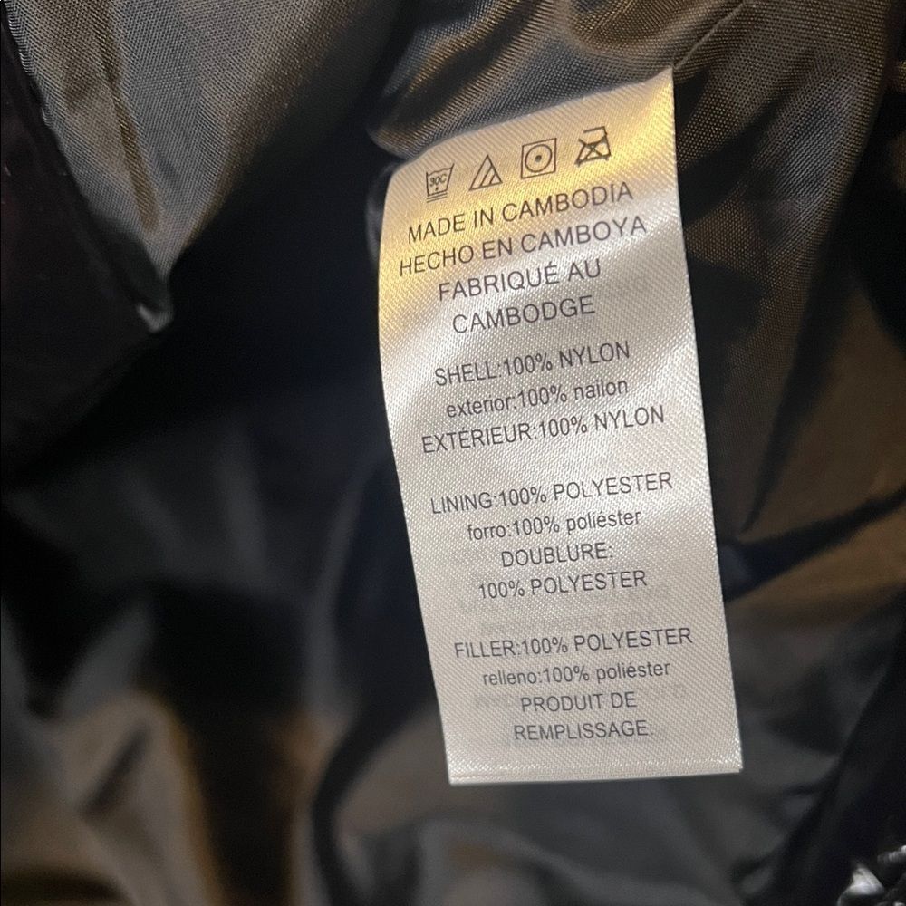 Michael Kors Black ✨ Glossy Diamond-Quilt Puffer Vest –w/  Cinch - Picture 8 of 10